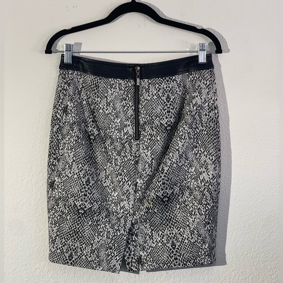 Guess Snake Printed A-Line Skirt
Style #W43D88W5QB0 - Picture 2 of 6